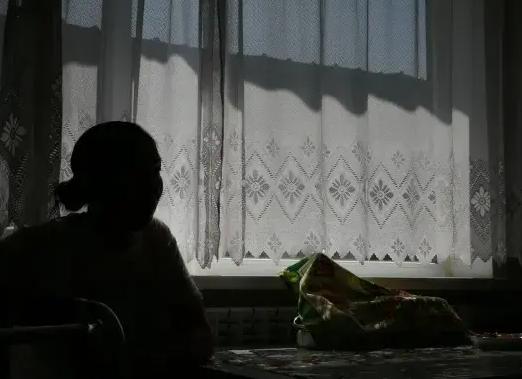 Как перестать заедать стресс, злоупотреблять вредной, сладкой едой и нормализовать эмоции