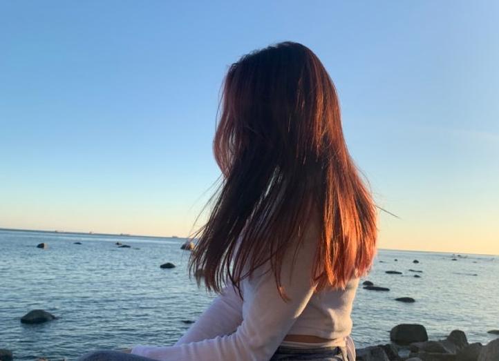 Фото девушек без лица: секреты красивых фото на аву